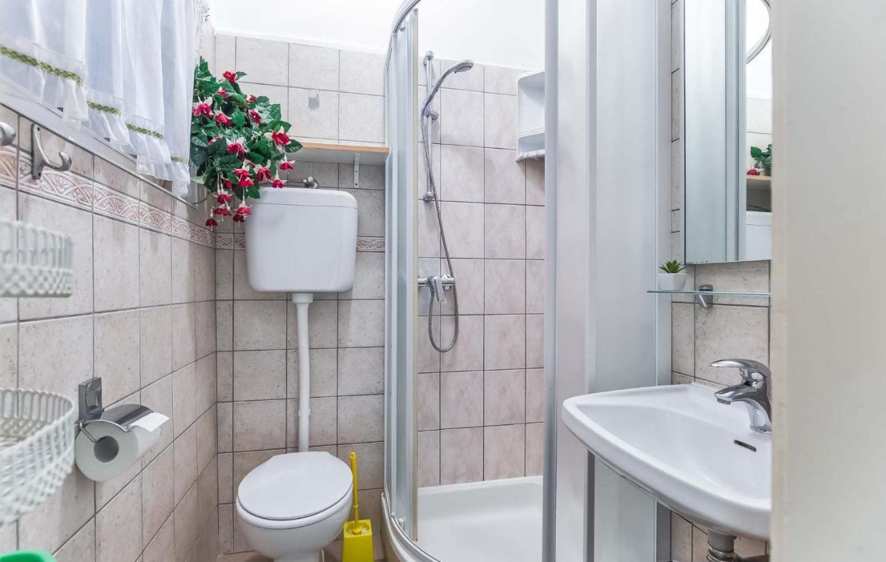 Zlata Apartment Porec Bagian luar foto