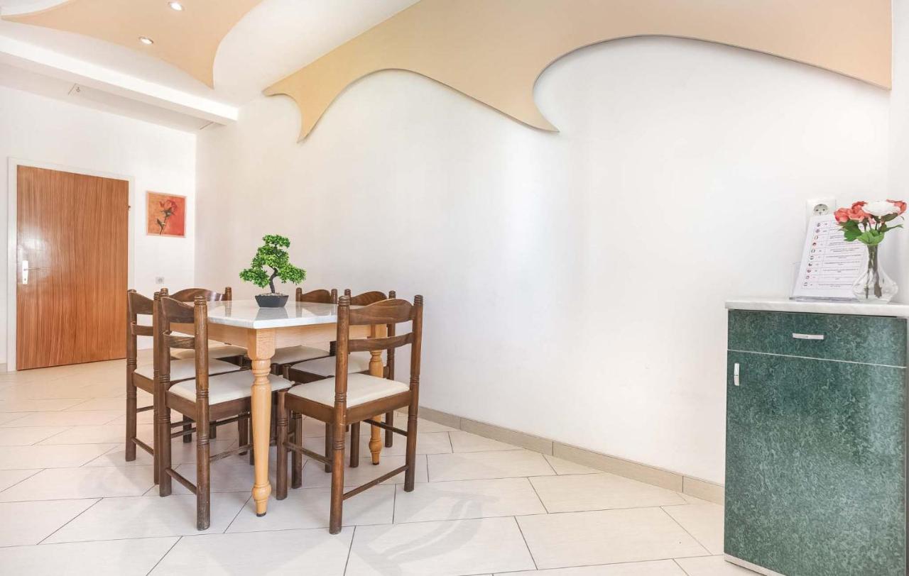 Zlata Apartment Porec Bagian luar foto