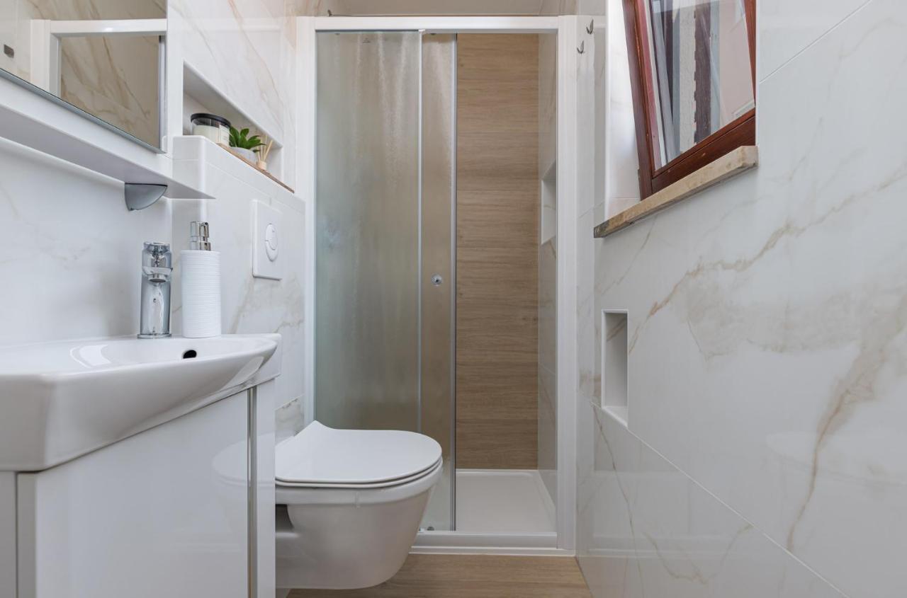 Zlata Apartment Porec Bagian luar foto
